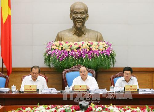 Thủ tướng Nguyễn Xuân Phúc: Các bộ, ngành phải có kế hoạch hành động mạnh mẽ với tinh thần tấn công, đột phá